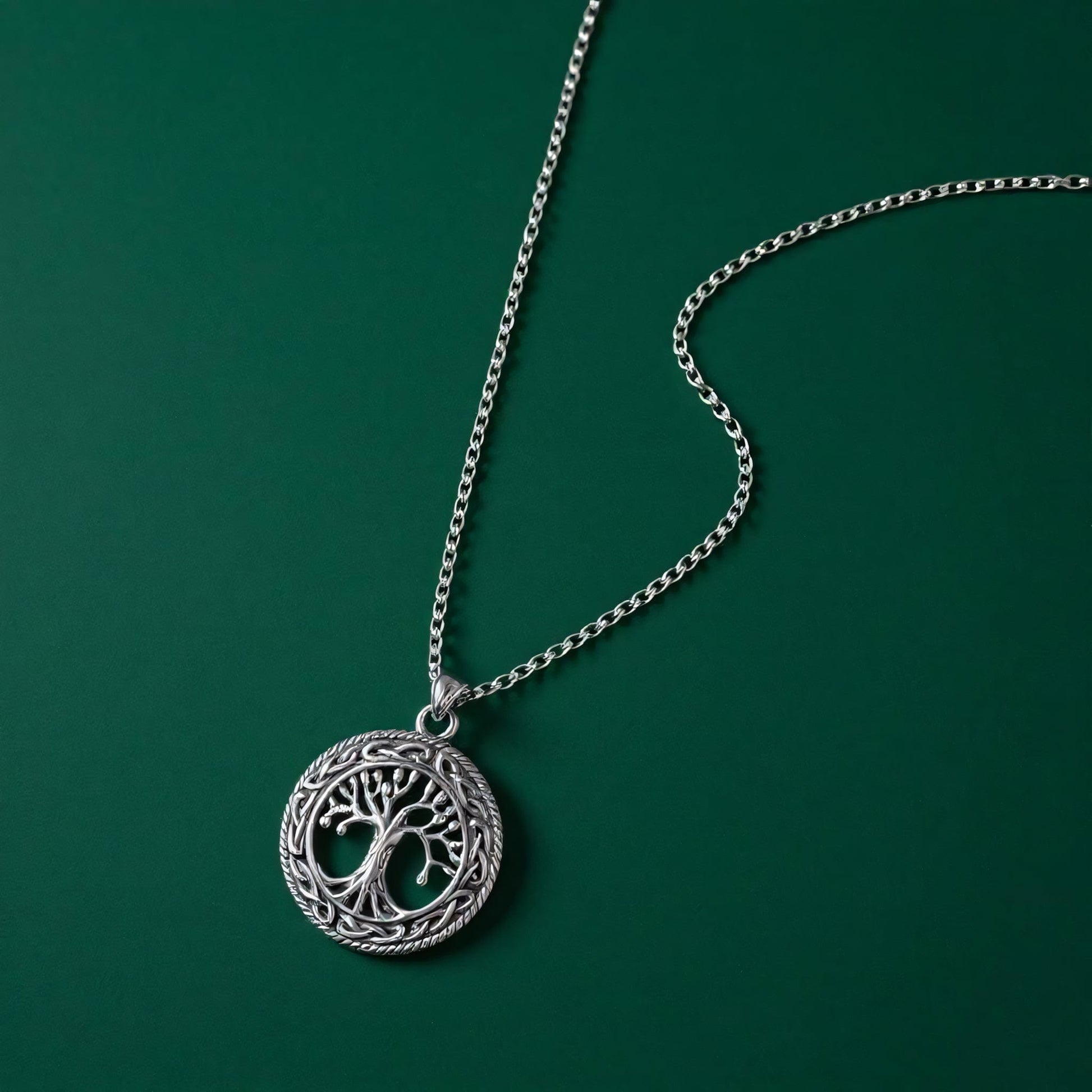 Collier Arbre de vie Yggdrasil